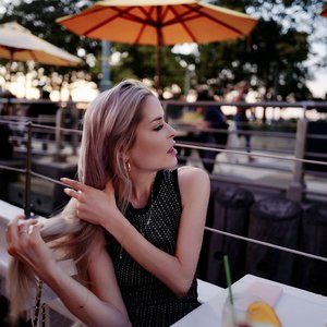 Meet your Posher, Julia